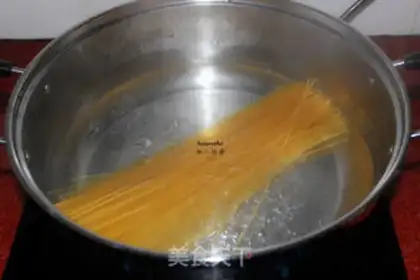 Make Spaghetti ketchup step 1
