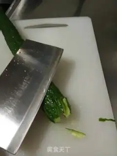 Make Garlic cucumber step 1