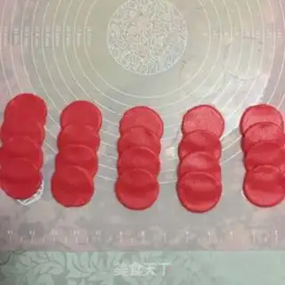 Make Rose cookies step 8