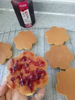 Make Rose cake step 23