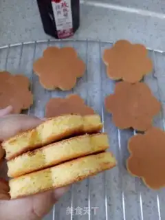 Make Rose cake step 24