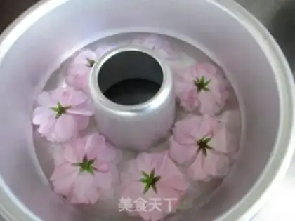 Make Cherry strawberry mousse step 4