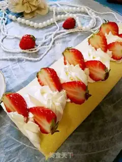Make Strawberry cream rolls step 13
