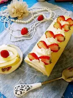 Make Strawberry cream rolls step 15