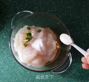 Make Sour fish soup step 2