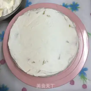 Make Strawberry cake step 5