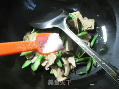 Make Fries of mushrooms step 5
