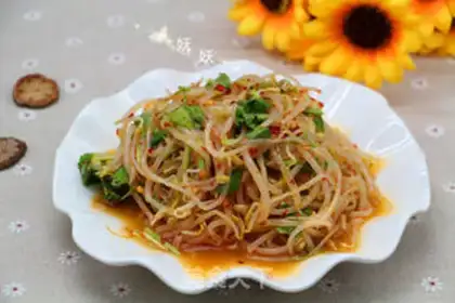 Make The green bean sprouts step 8