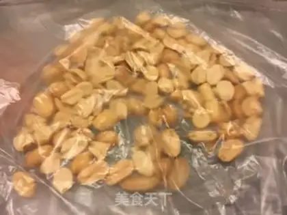 Make Peanut souffle step 0