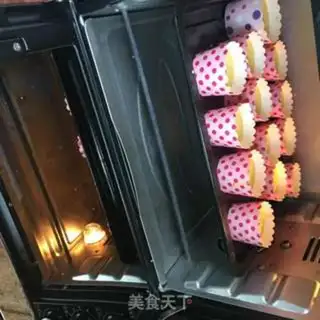 Make A non-converted cupcake step 9
