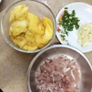 Make Fan egg soup step 1