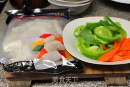 Make Pepper squid rolls step 0