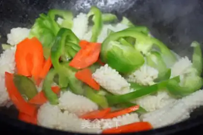 Make Pepper squid rolls step 3