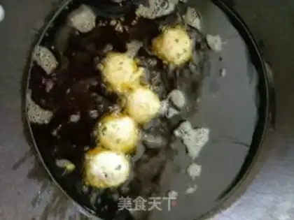 Make Five-spic pepper salt bean slag pellets step 2