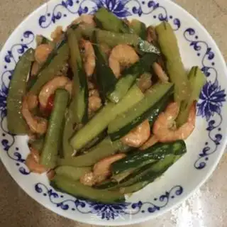 Make Spicy cucumber shrimp step 2