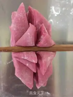 Make Lotus roll step 12