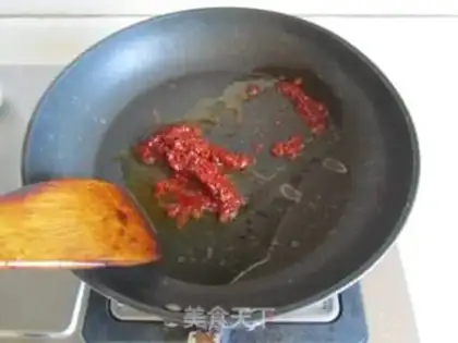 Make Spicy pork-skin and beans step 6