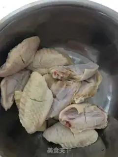 Make Coke chicken wings step 1