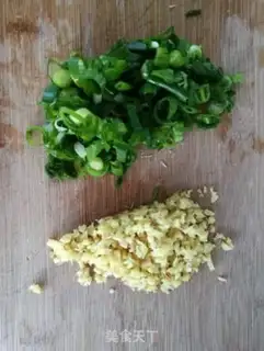 Make Wild celery and pork steam step 2