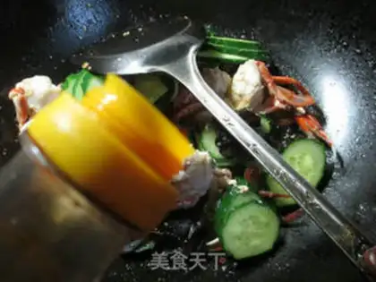 Make Black-mucked cucumber crabs step 7