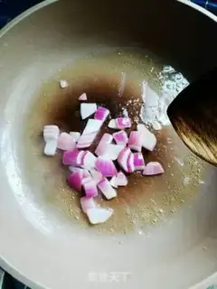 Make Pineapple rice step 4