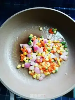 Make Pineapple rice step 5