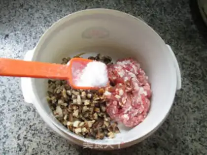 Make A mushroom dumpling step 5