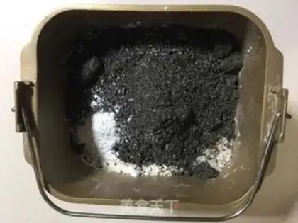 Make Milk, black and sesame step 2