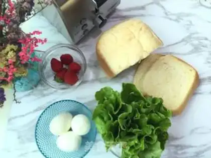 Make A simple sandwich step 1