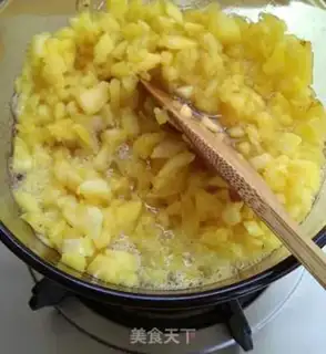 Make Simple pineapple pie step 3