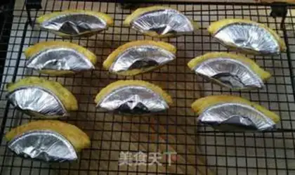 Make Simple pineapple pie step 10