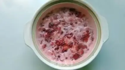 Make Homemade strawberry sauce step 5