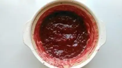 Make Homemade strawberry sauce step 6