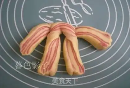 Make Butterflies on soft bread step 10