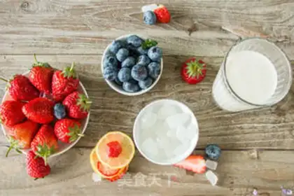 Make Berry shake step 0