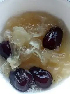 Make The silver spoon of red dates step 2