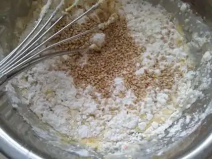 Make Sesame pretzels step 1