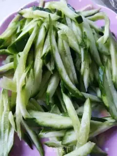 Make Mix noodles step 1