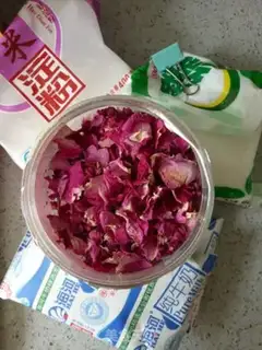Make Coconut rose milk step 0