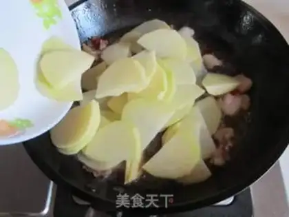 Make Potato fried meat step 4
