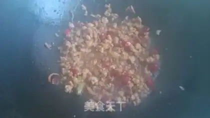 Make The meat and the garlic step 3
