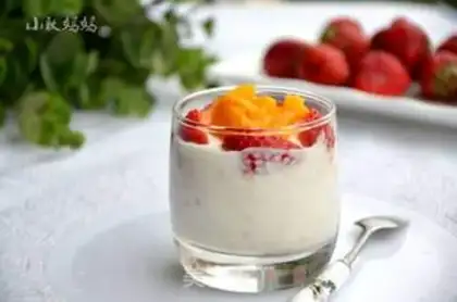 Make Fruit oatmeal milk cup step 6