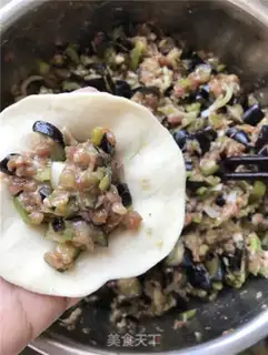 Make Cheese and pepper buns step 5