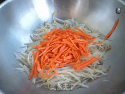 Make Bean sprouts with carrots step 4