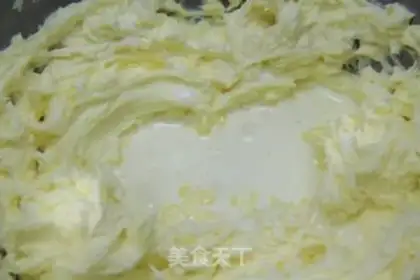 Make Cloud-top cookies step 4