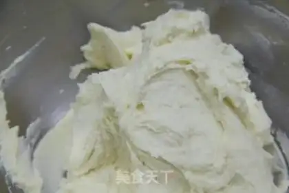 Make Cloud-top cookies step 5