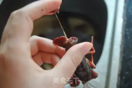Make Spicy lobster step 0