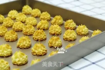 Make Cloud-top cookies step 9