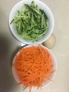 Make Carrot cucumber omelet step 0