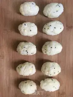 Make Rice bacon rolls step 1